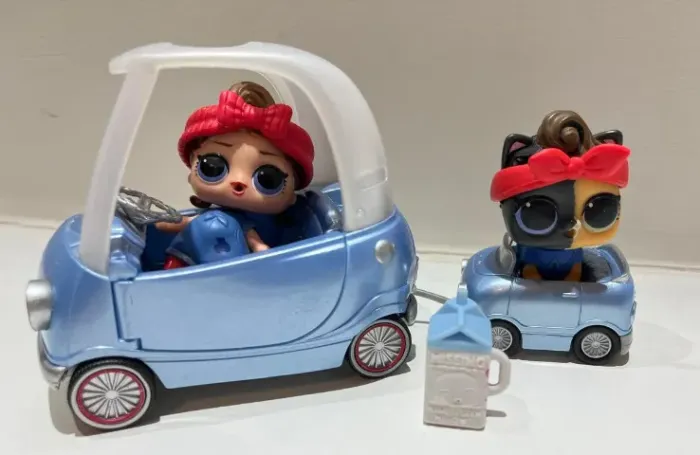 Conjunto Completo L.O.L. Surprise Furniture Road Trip + Trailer + Boneca e Pet - Importado