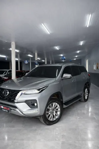 Toyota Hilux SW4 SRX 4X4 2.8 TDI 16V Dies. Aut. 2021