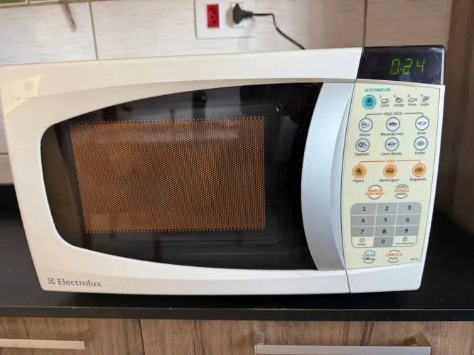 Microondas eletrolux 18 l