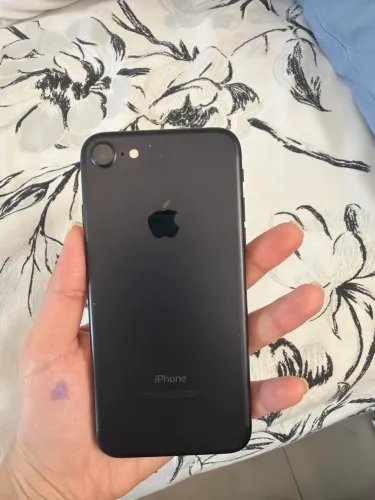 Iphone 7 64gb desapega