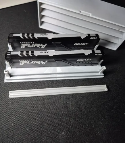 Memoria Ram Kingston Fury Beast 2x8 16GB 3600mhz + Brinde