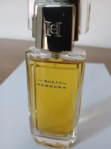 Perfume CLASSICO CAROLINA HERRERA