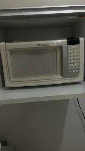 Microondas Electrolux 23l com defeito