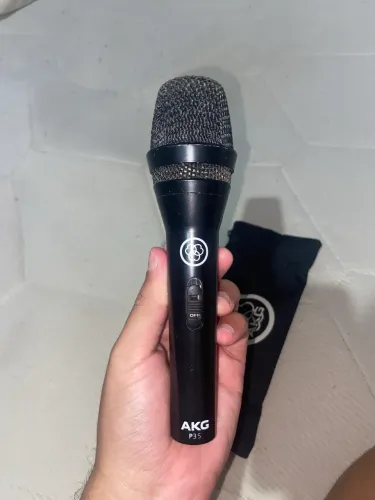 Microfone AKG P3s 