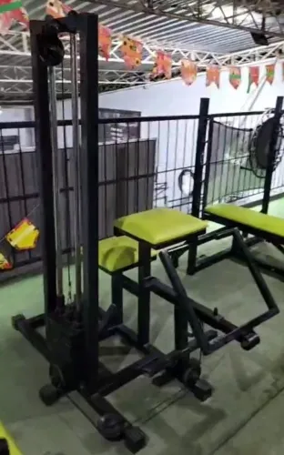 Equipamentos de academia 