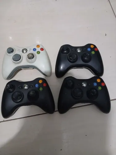 Lote controles xbox pra reparo