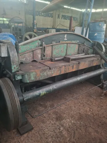 Guilhotina ROCCO 2050
