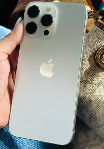 iPhone 15 pro max 1TB