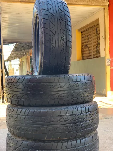 Pneu 205/70-15 (Jogo4 Dunlop)