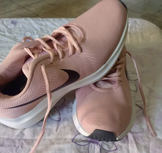 Tênis Nike feminino 