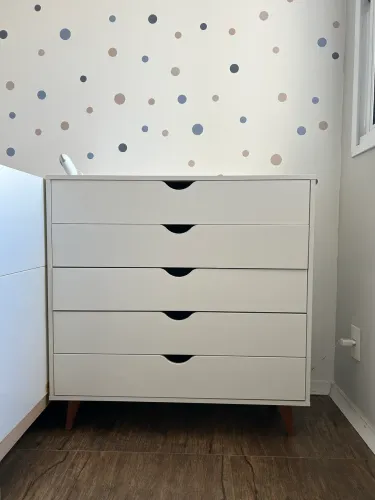 Cômoda 5 gavetas 