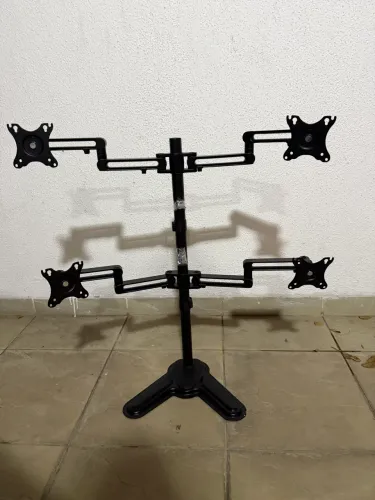Suporte para 4 monitores 