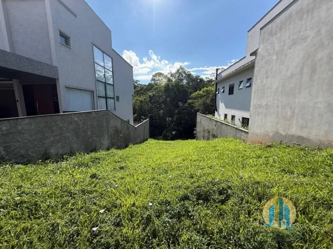 Terreno à venda no bairro Sitio do Rosario (Reserva Santa Ana) - Santana de Parnaíba/SP