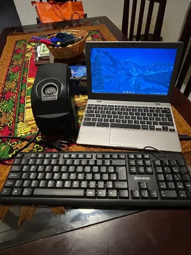 Teclado Hoopson TPC-058C + Estabilizador Force Line Eternity 300VA