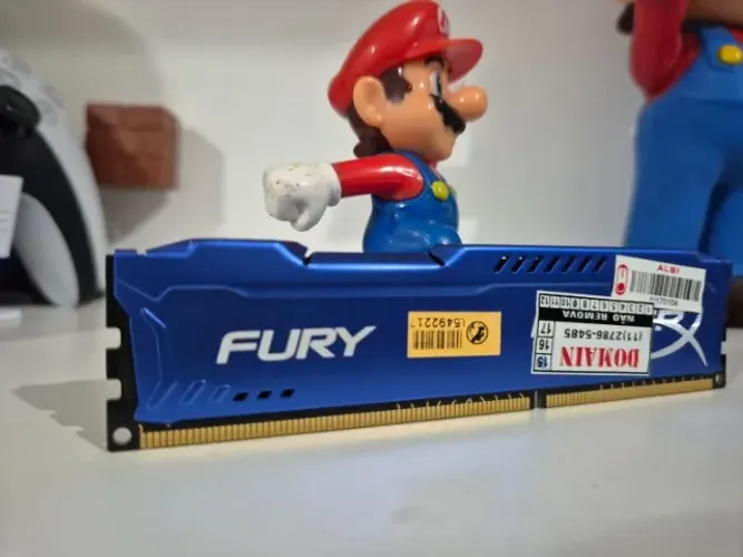 Memoria Ram 4gb DDR3 1600mhz Hyperx com dissipador