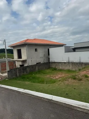 Oportunidade - Terreno em Condomínio - Condomínio Residencial Mantiqueira - 300m².