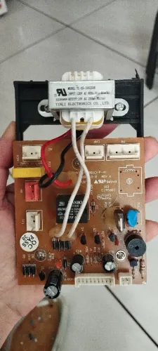 Placa fonte Britânia multi pane 9 vias 127v