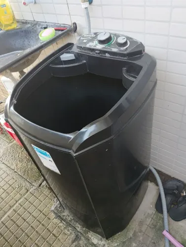 Máquina de lavar roupa tanquinho