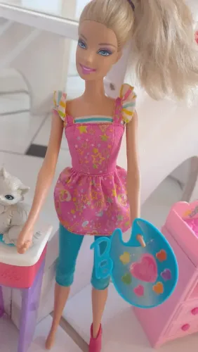 Boneca Barbie "Quero ser artista"