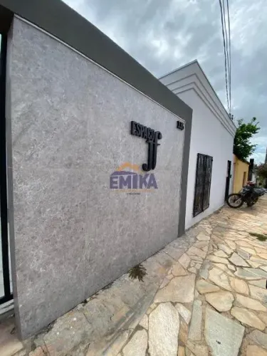 Comercial/Industrial com 13 sala(s) no bairro Boa Esperanca em Cuiabá - MT