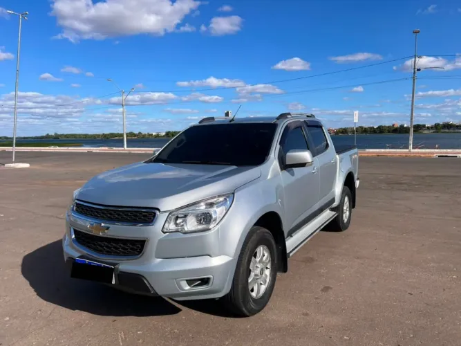 Chevrolet S10 Pick-up LT 2.8 TDI 4X4 CD Diesel 2013
