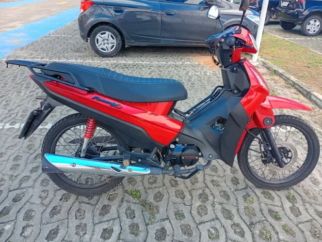 Vende-se Shineray bem conservada quilometragem baixa um ano de uso