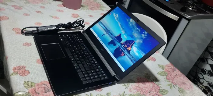 Acer core i5 7geracao 8gb HS 1tera bateria boa