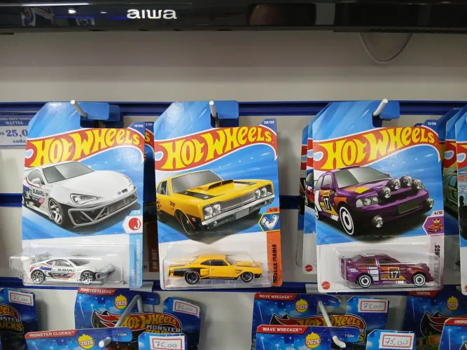 Carrinhos Hot Wheels Novos 