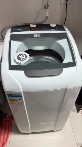 Máquina de lavar 8kg -Semi nova