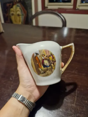 leiteira vintage porcelana