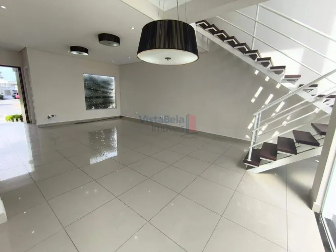 Casa em Condomínio de Alto Padrão em Tremembé 3 suítes, 4 vagas, lazer completo