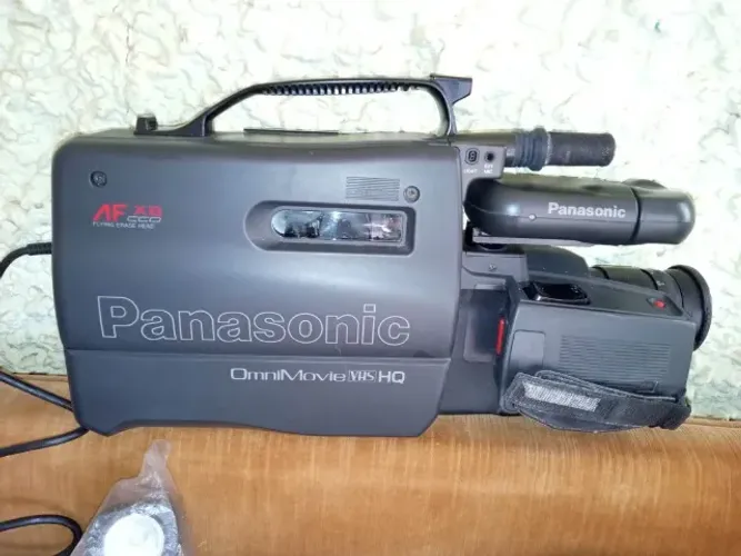 filmadora antiga Panasonic OmniMovie VHS HQ