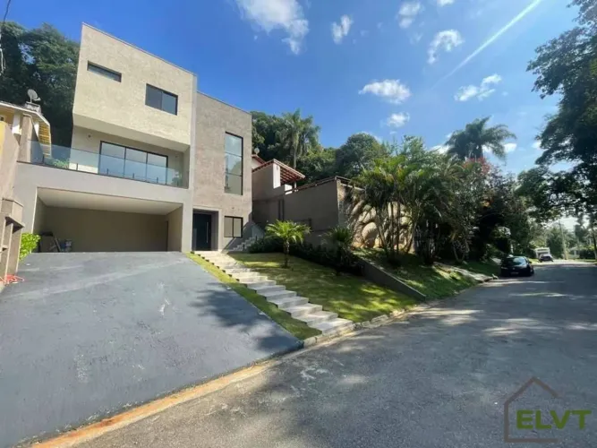 Casa em Condomínio com 3 Quartos e Piscina à Venda no Vila Verde Itapevi