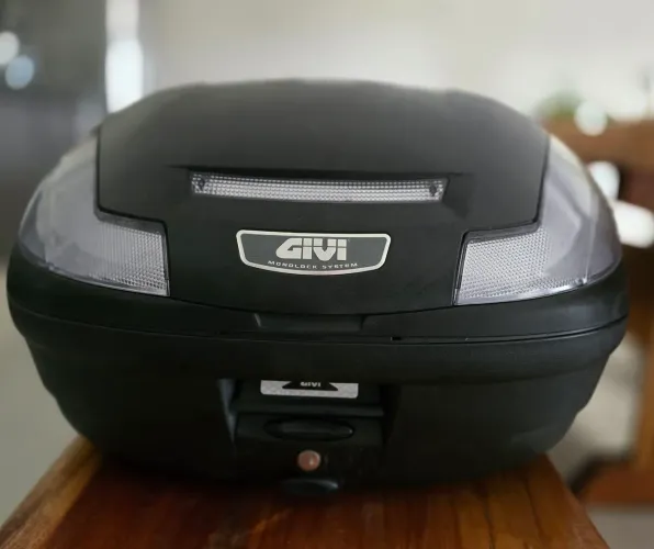 Promoção - Baú Givi 47 Litros
