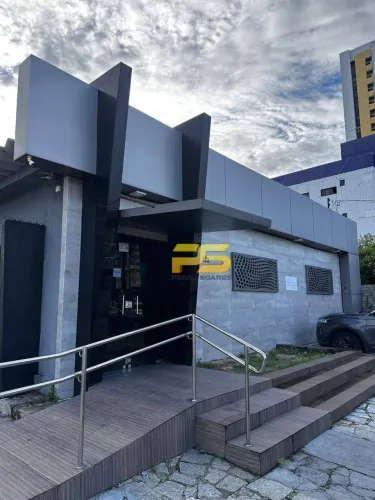 Casa Comercial à Venda Tambauzinho