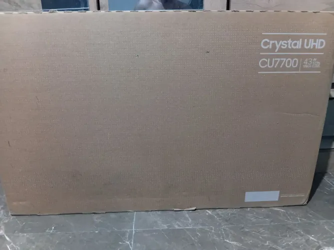 SMART TV SAMSUNG 43 4K NOVA. VAI NA CAIXA 