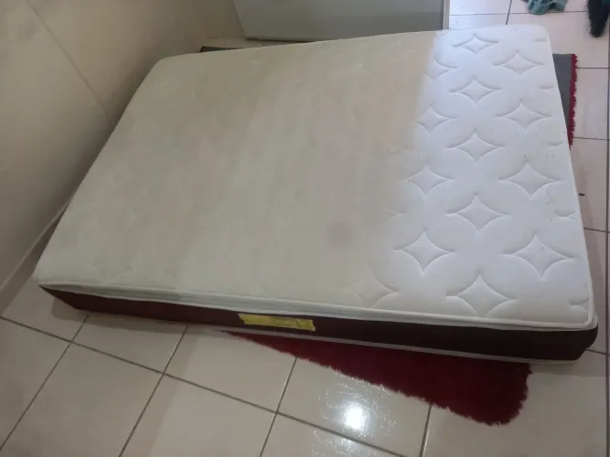 Colchão  casal D28 1.88x1.3 m Turim  molas ensaiadas resistente, pra coluna etc 