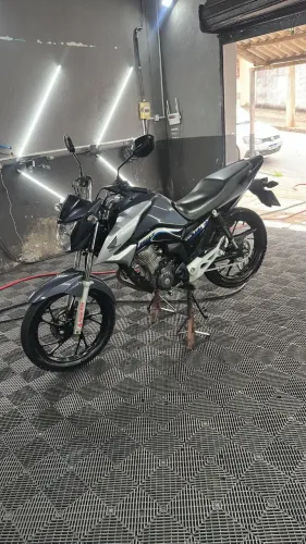 VENDO HONDA TITAN 160 - Ano 2023 (UNICO DONO)/ed.especial 40 Anos