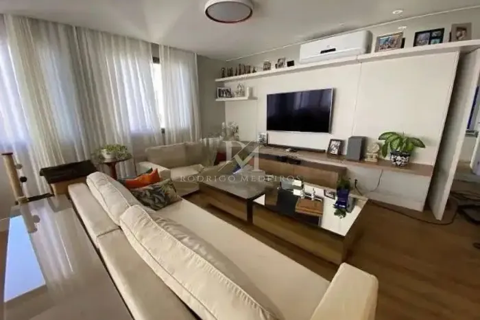 Cobertura Duplex com 4 quartos à venda na Beira Mar em Florianópolis