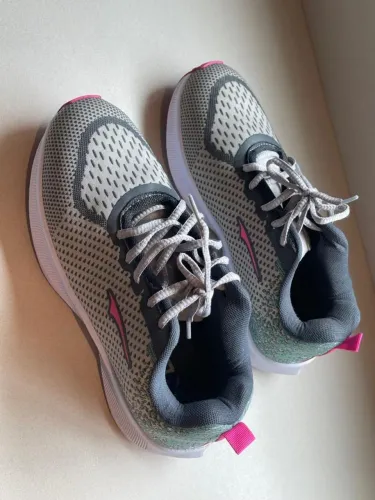 Tênis caminhada academias marca : RDW