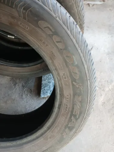 Pneus 205/60/15 Meia Vida