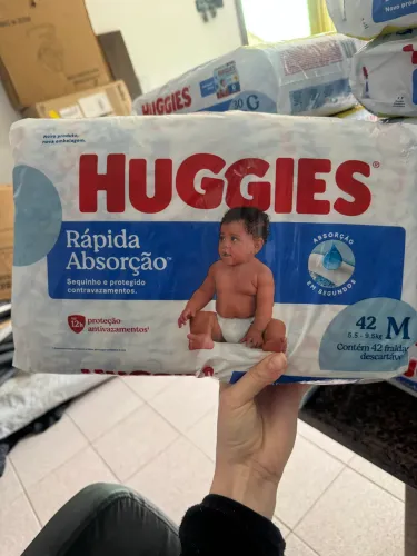 Fraldas Huggies M - 42 unidades