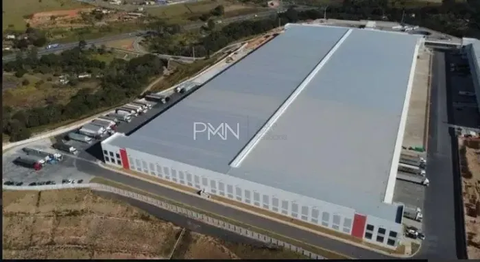 Galpão para alugar em Extrema, Centro, com 117000 m²