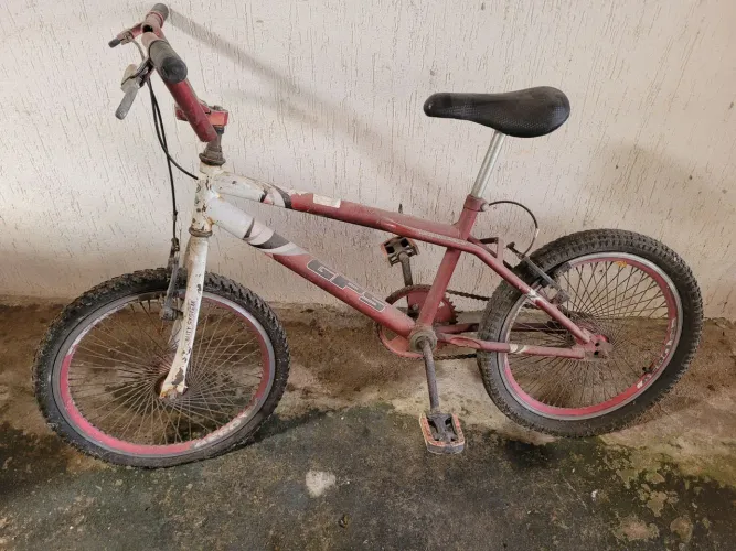 Vende-se bicicleta