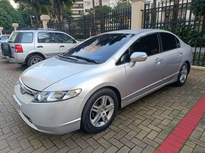 Honda Civic Sedan EXS 1.8/1.8 Flex 16V Aut. 4P 2007