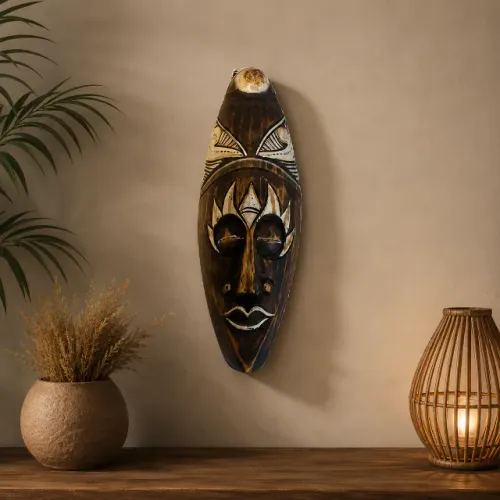 Máscara Africana em Madeira Entalhada - Arte Tribal Artesanal