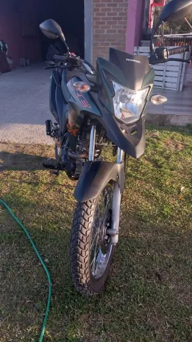 Único dono .Moto bem cuidada enterece ligar wathapp *