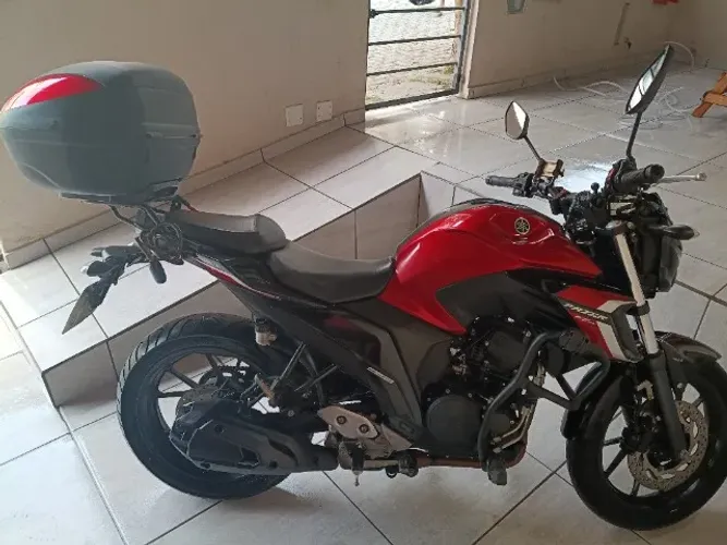 Yamaha FZ25