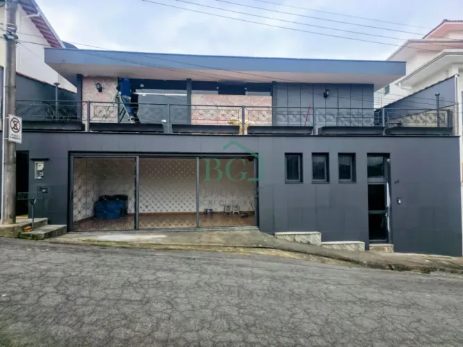 34121 - Jardim dos Estados - Excelente casa de 396m² à venda em bairro residencial em Poço