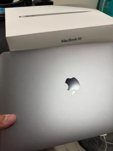 MacBook Air M1 13 8GB 256GB SSD - Estado de Novo | Caixa Original | Impecável